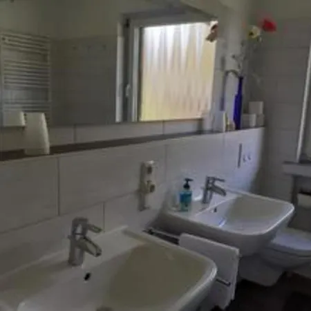 Apartman Susis 2 *
